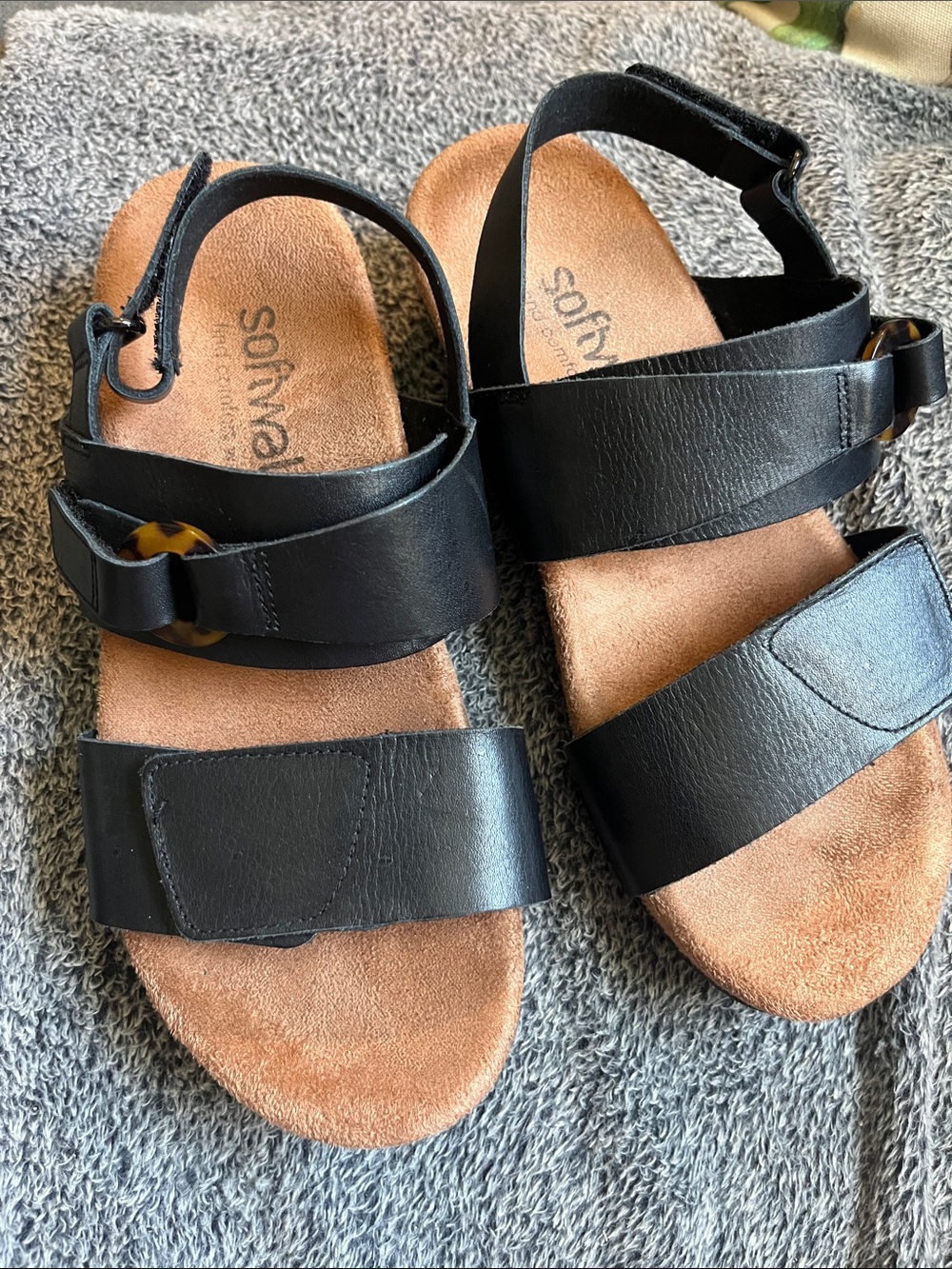 Softwalk Benissa sandal leather , like new sz 61/2